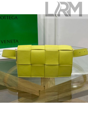 Bottega Veneta The Belt Cassette Bag in Maxi-Woven Lambskin Kiwi Green 2020