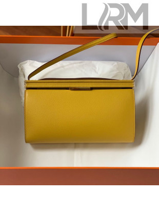 Hermes Clic-H 21 Bag in Grained Calfskin Shoulder Bag Yellow/Gold 2020