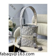 Dior D-Bubble Bucket Bag in Grey Dior Oblique Jacquard 2022 58