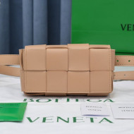 Bottega Veneta The Belt Cassette Bag in Maxi-Woven Lambskin Nude 2021 08