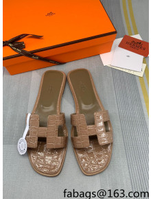 Hermes Oran Stone Embossed Leather Flat Slide Sandals Dark Apricot 2022 11