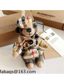 Burberry Thomas Bear Charm 2021 05