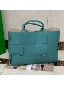 Bottega Veneta Maxi Arco Tote Bag in Woven Lambskin Blue 2021 620623