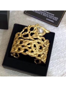 Chanel Metal Pearl Cuff Bracelet AB3185 2019