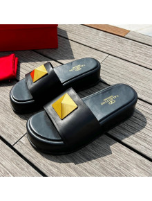 Valentino One Stud Lambskin Platform Slide Sandals Black 2022 0323114 
